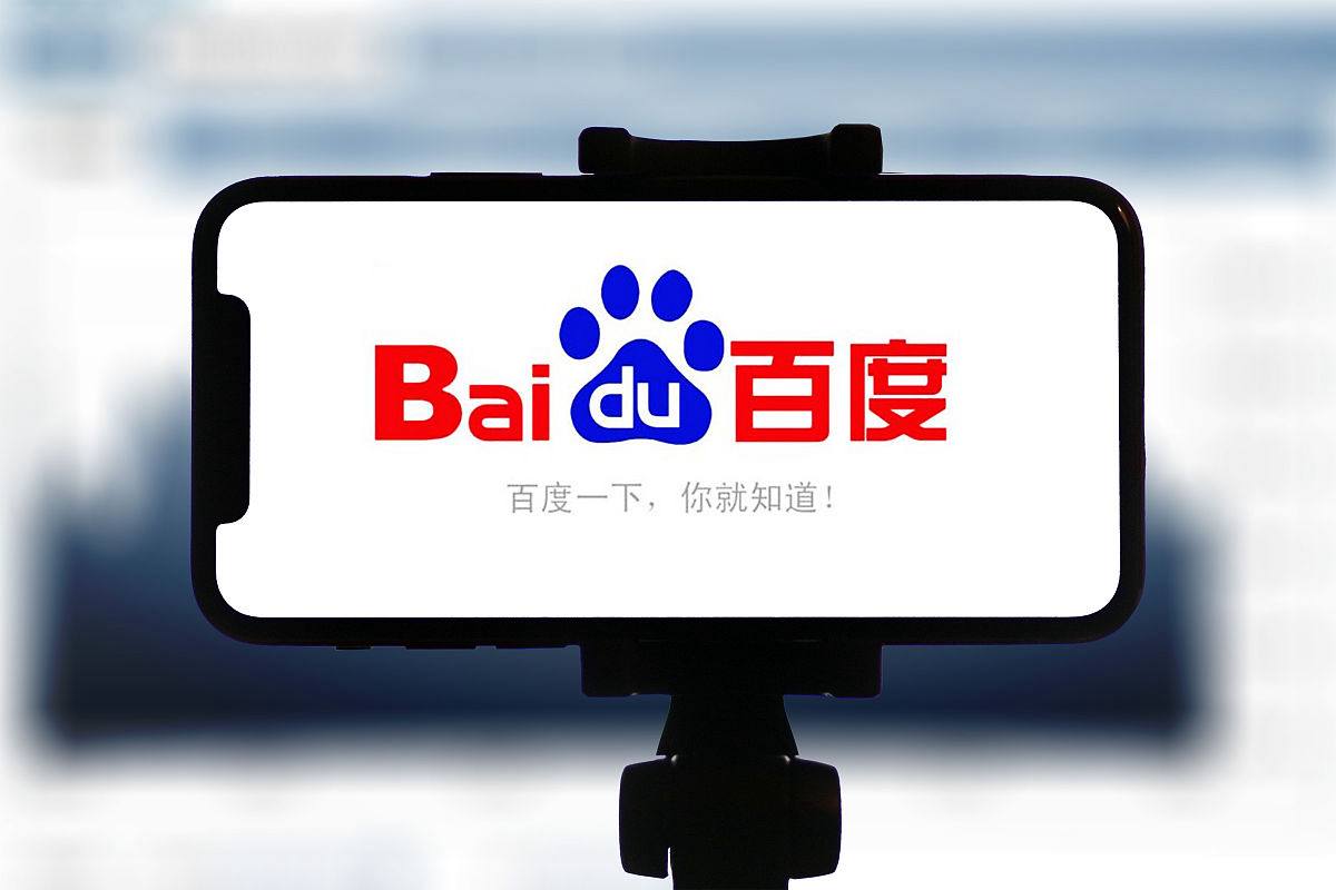 刘亦菲李宇春红毯位